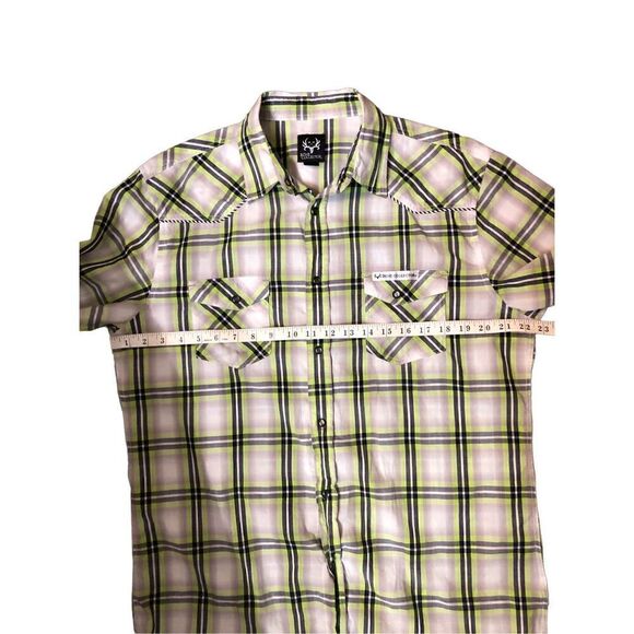 Bone Collector Short Sleeve Pearl Snap Button Pocketed Shirt - Picture 8 of 9